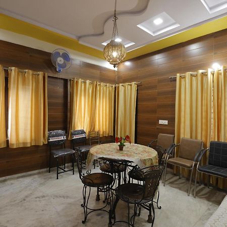 Basil Inn Home Stay Walking Distance From Taj Mahal Agra آغْرا المظهر الخارجي الصورة