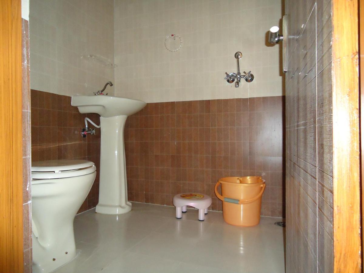Basil Inn Home Stay Walking Distance From Taj Mahal Agra آغْرا المظهر الخارجي الصورة