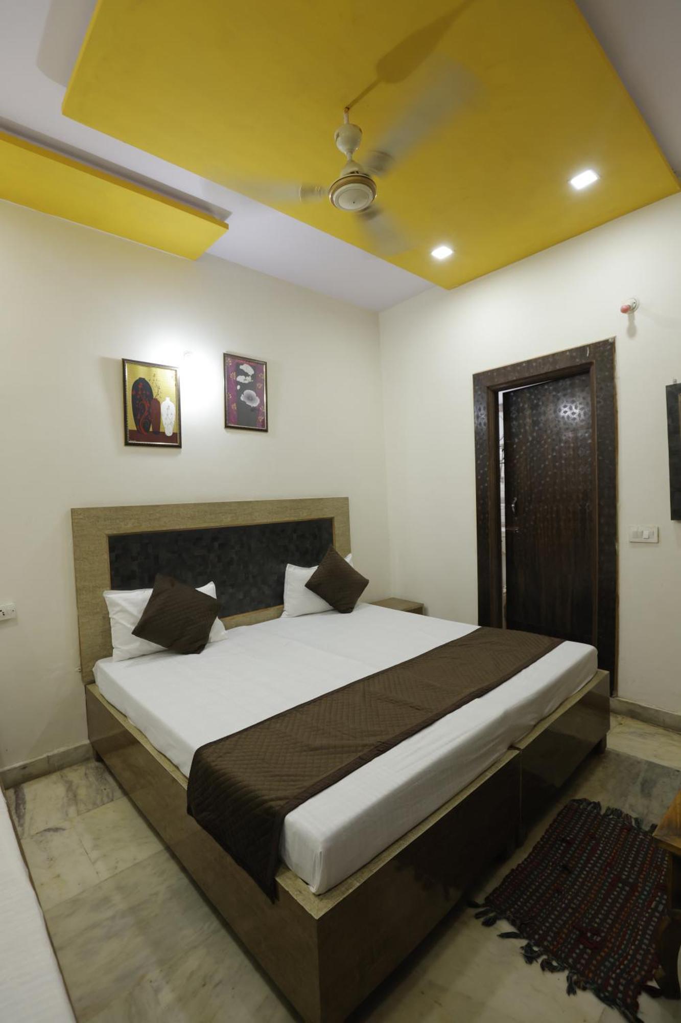 Basil Inn Home Stay Walking Distance From Taj Mahal Agra آغْرا المظهر الخارجي الصورة